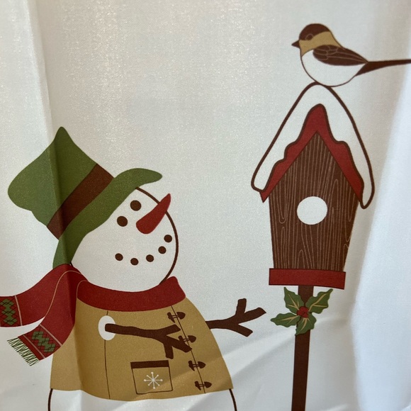 EUC Winter Bath set shower curtain & Bath Rug - Picture 4 of 11